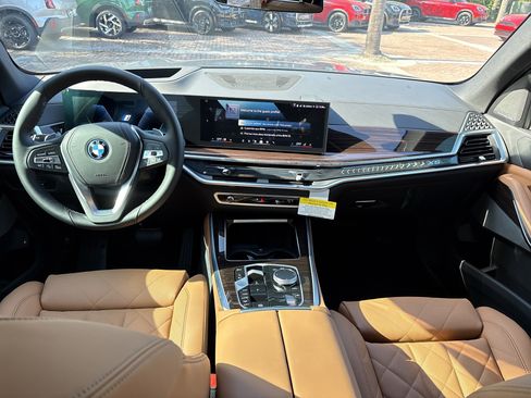 Used 2026 BMW X5 xDrive50e AWD/4WD image 15
