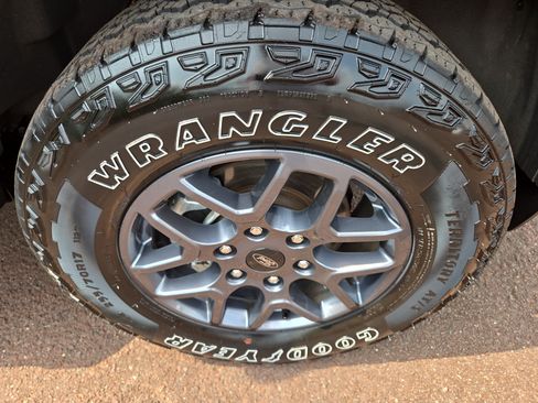 Used 2024 Ford Ranger XLT w/ FX4 Off-Road Package AWD/4WD image 9