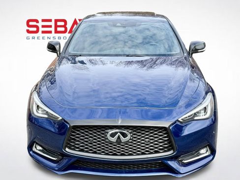 Used 2017 INFINITI Q60 Red Sport 400 image 4