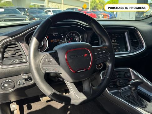 Used 2015 Dodge Challenger SXT RWD image 17