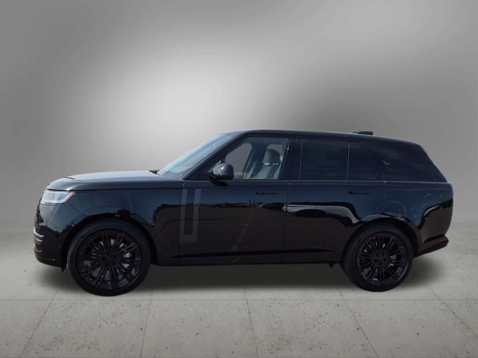 New 2026 Land Rover Range Rover SE AWD/4WD image 3