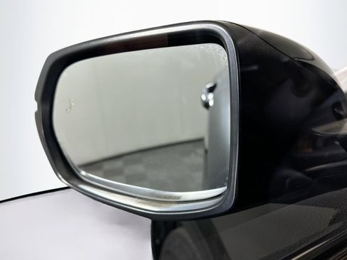 Used 2017 Honda CR-V EX-L image 16