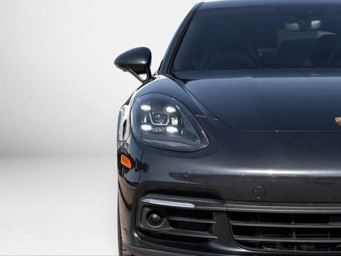 Used 2019 Porsche Panamera 4 image 43