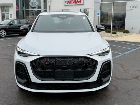 New 2025 Audi SQ5 Premium Plus image 2