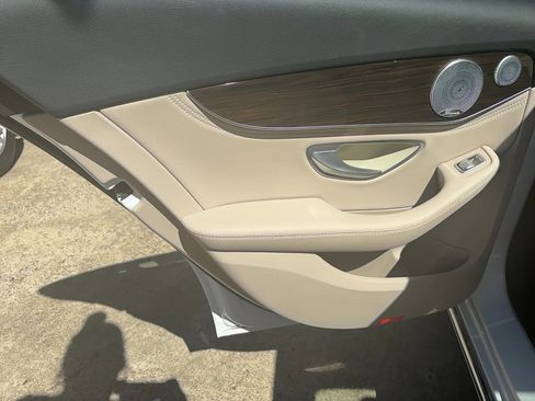 Used 2015 Mercedes-Benz C 300 4MATIC Sedan image 10