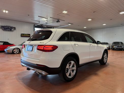 Used 2017 Mercedes-Benz GLC 300 300 4MATIC image 8