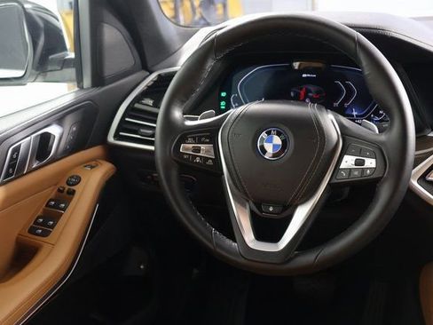 Used 2022 BMW X5 xDrive45e w/ Executive Package image 10