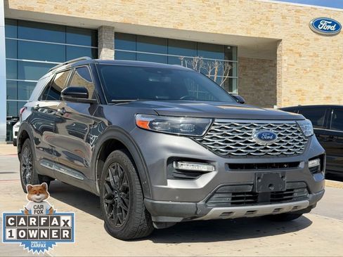 Used 2021 Ford Explorer Platinum w/ Equipment Group 601A image 17
