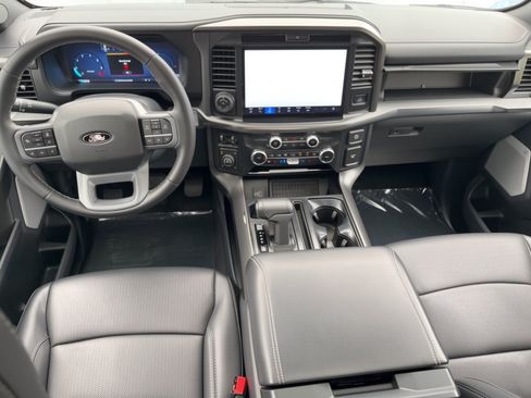 Used 2025 Ford F150 Lariat w/ Equipment Group 502A High AWD/4WD image 17