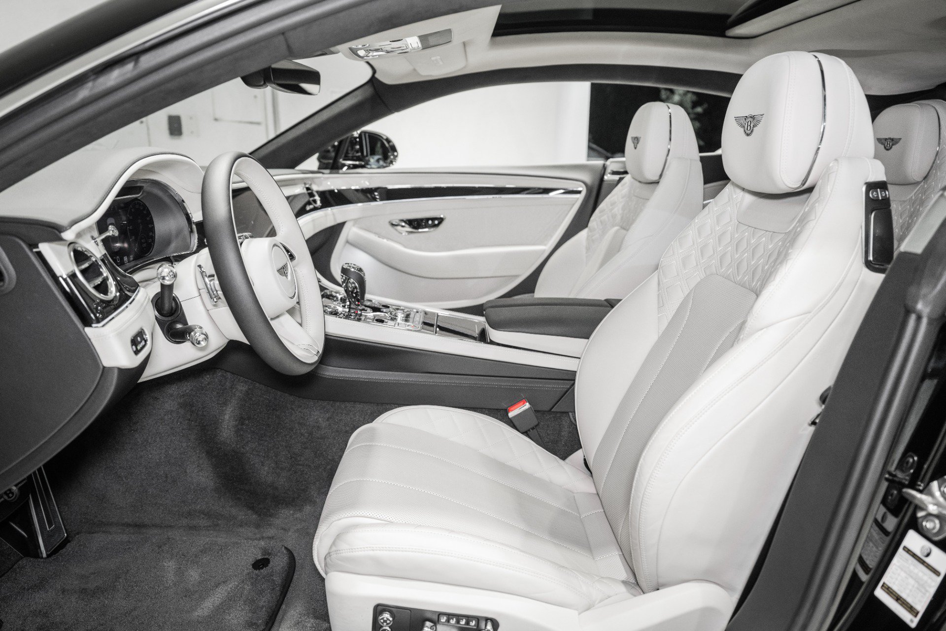 Certified 2023 Bentley Continental GT Azure AWD/4WD image 18