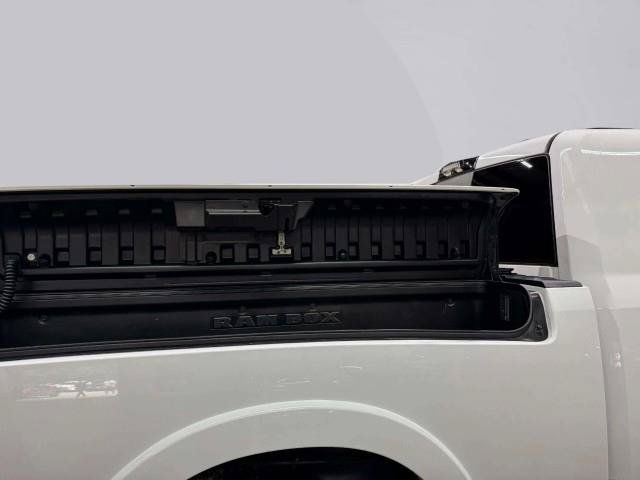 Used 2022 RAM 2500 Limited AWD/4WD image 65