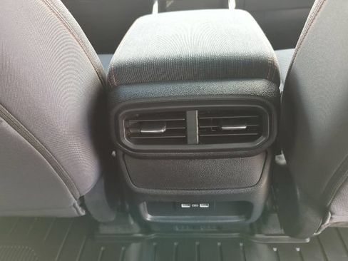 Used 2023 Honda Pilot Sport image 23