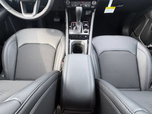 New 2026 Jeep Compass Latitude AWD/4WD image 23