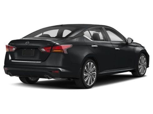 Used 2023 Nissan Altima 2.5 SL AWD/4WD image 3
