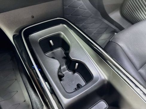 Certified 2023 Volkswagen ID.4 Pro S AWD/4WD image 16