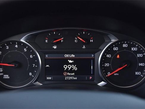 Used 2024 GMC Terrain SLT image 12