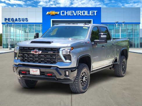 New 2026 Chevrolet Silverado 2500 ZR2 AWD/4WD image 2