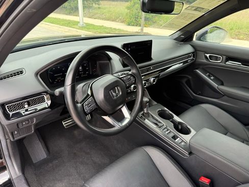 Used 2025 Honda Civic Sport Touring image 13