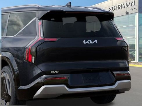 New 2026 Kia EV9 Land image 14