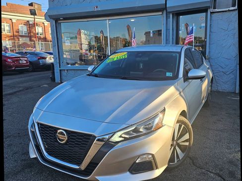 Used 2022 Nissan Altima 2.5 SV image 4