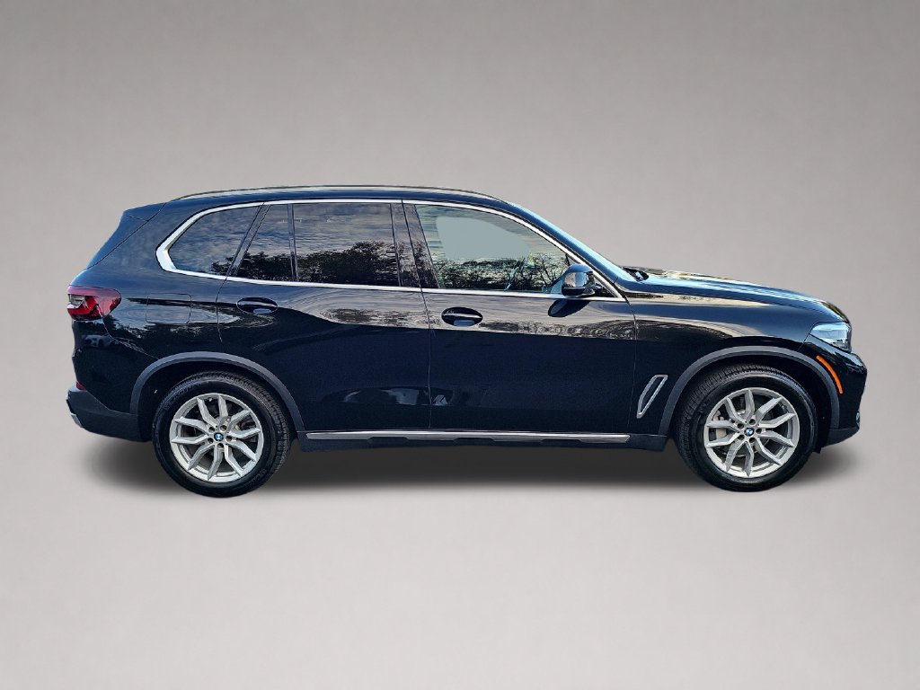 Used 2023 BMW X5 xDrive40i w/ Premium Package AWD/4WD image 3