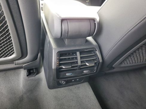 New 2025 Audi Q3 2.0T Premium image 13