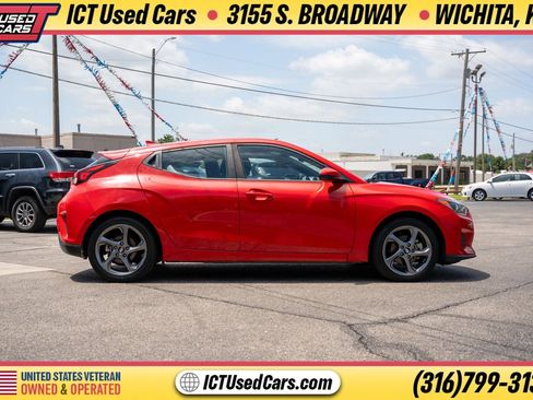 Used 2019 Hyundai Veloster 2.0 FWD image 9
