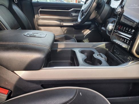 Used 2019 RAM 1500 Laramie image 38