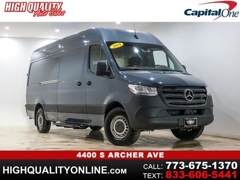 Used 2019 Mercedes-Benz Sprinter 170 image 1