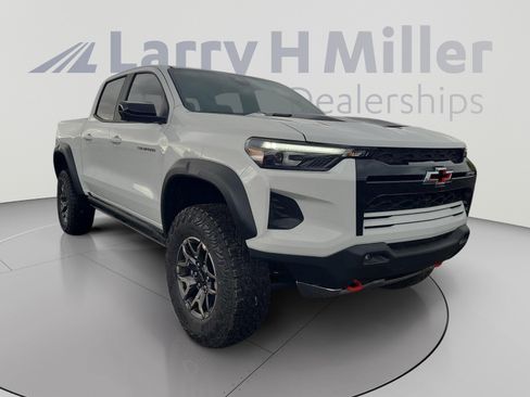 New 2026 Chevrolet Colorado ZR2 w/ Technology Package AWD/4WD image 7