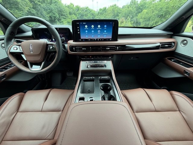 New 2026 Lincoln Aviator Reserve AWD/4WD image 21