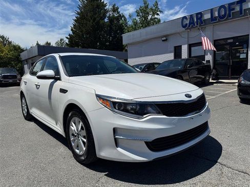 Used 2017 Kia Optima LX FWD image 4