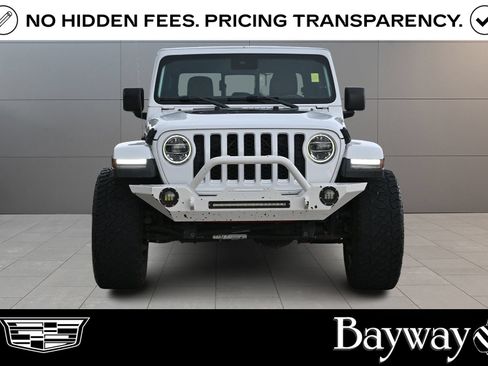Used 2020 Jeep Gladiator Overland AWD/4WD image 2