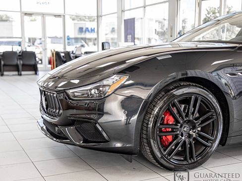 Used 2024 Maserati Ghibli Modena Q4 AWD/4WD image 5