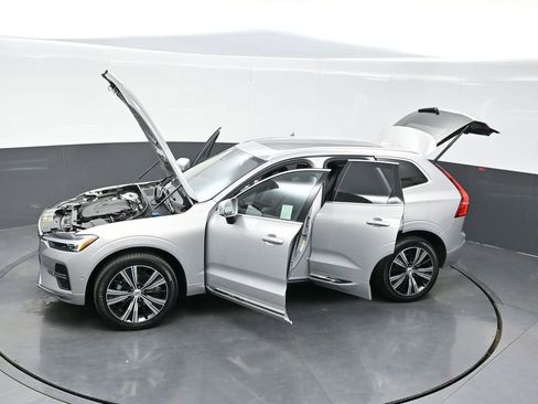 Used 2023 Volvo XC60 B5 Plus w/ Climate Package image 35