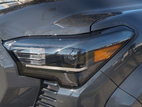 Certified 2025 Toyota Tacoma SR5 image 6