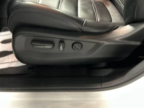Used 2021 Honda CR-V EX-L image 11