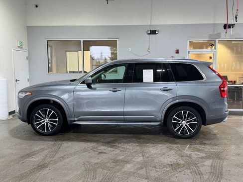 Used 2020 Volvo XC90 T5 Momentum image 7