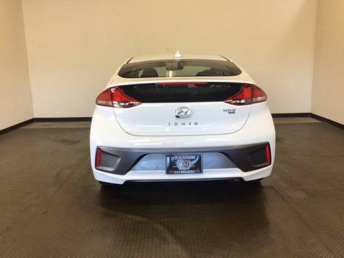 Used 2020 Hyundai Ioniq Blue FWD image 5