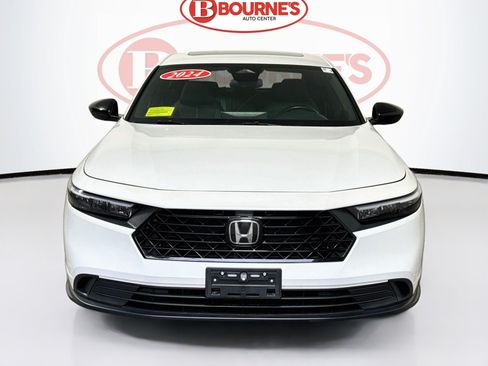 Used 2024 Honda Accord Sport image 4