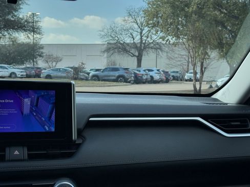 Used 2025 Toyota RAV4 LE image 35