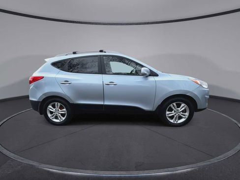 Used 2011 Hyundai Tucson GLS image 9