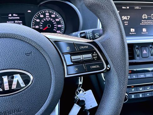 Used 2020 Kia Optima LX image 23