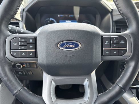 Used 2022 Ford F150 Lightning Lariat w/ Tow Technology Package image 29