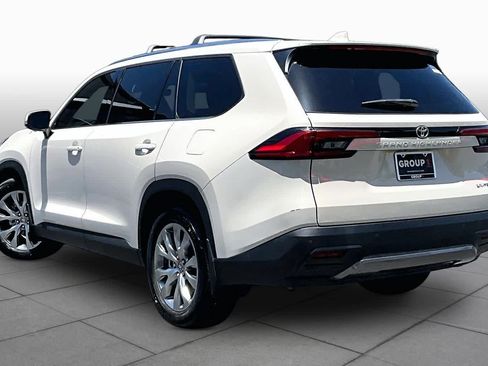 Used 2024 Toyota Grand Highlander FWD image 12