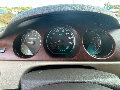 Used 2007 Buick Lucerne CXL w/ Luxury Package FWD image 20