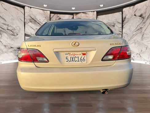 Used 2003 Lexus ES 330 w/ Premium Pkg FWD image 7