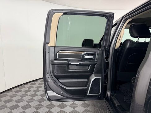 Used 2019 RAM 2500 Laramie image 25