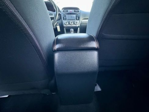 Used 2016 Subaru Crosstrek 2.0i Premium image 16