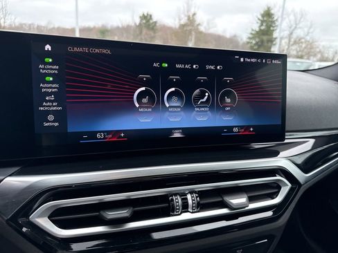 Used 2024 BMW M240i xDrive Coupe w/ Premium Package image 18